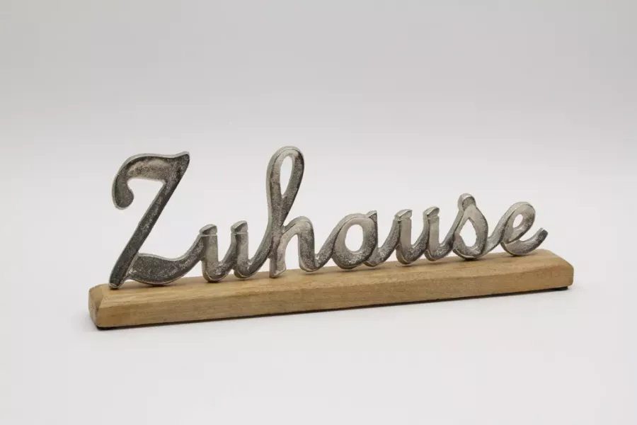 Preview: Eleganter Metall Schriftzug Zuhause als Tischdekoration