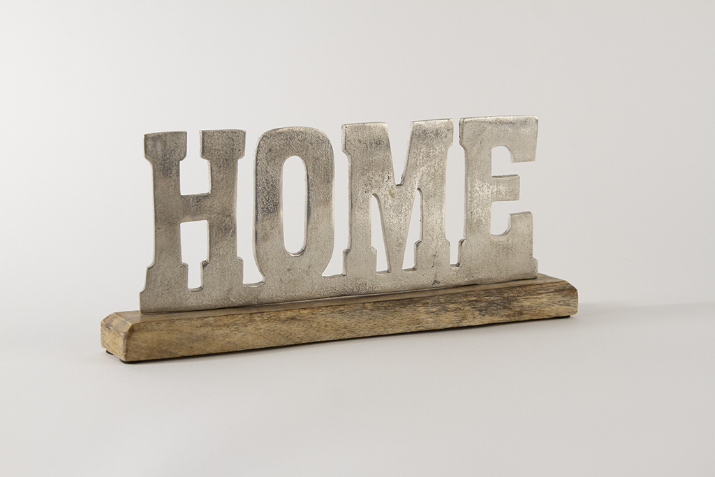 Schriftzug Home aus Holz und Metall