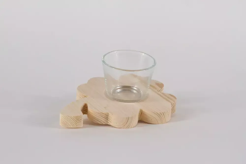 Natürliches Kleeblatt aus Holz – dekorativer Glücksbringer