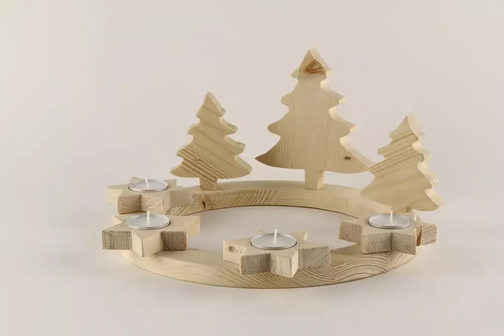 Stilvoller Adventskranz Kiefernholz – ideal als Tischkranz für Kerzen