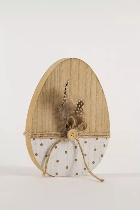 Ei aus Holz mit Federn 19 cm