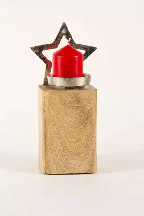 Kerzenhalter in Sternform aus Holz – festliche Dekoration