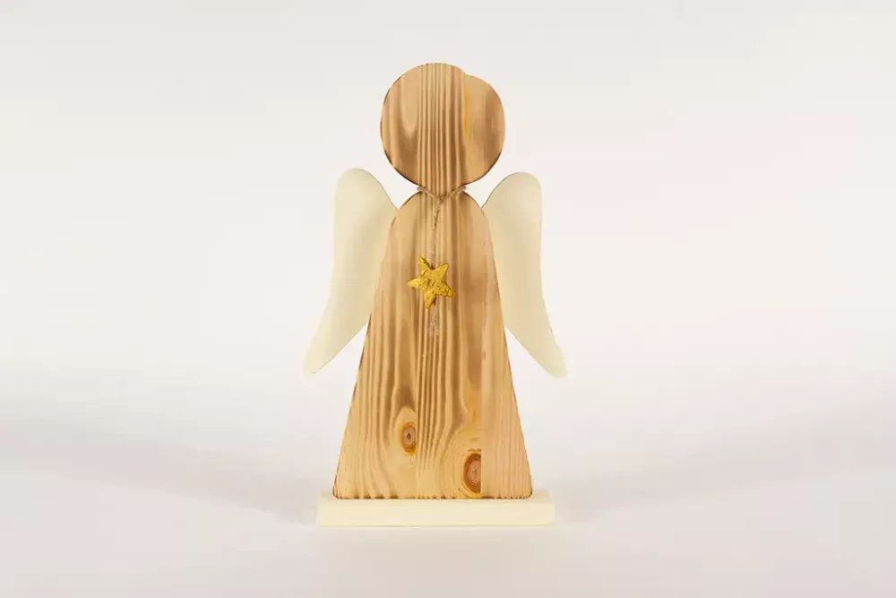 Handgefertigter Engel aus Kiefernholz mit roten Flügeln – 35 cm