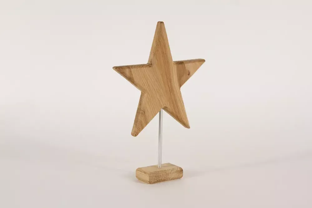 Dekorativer Stern aus Eichenholz auf Metallstab – 26 cm für natürliche Weihnachtsstimmung