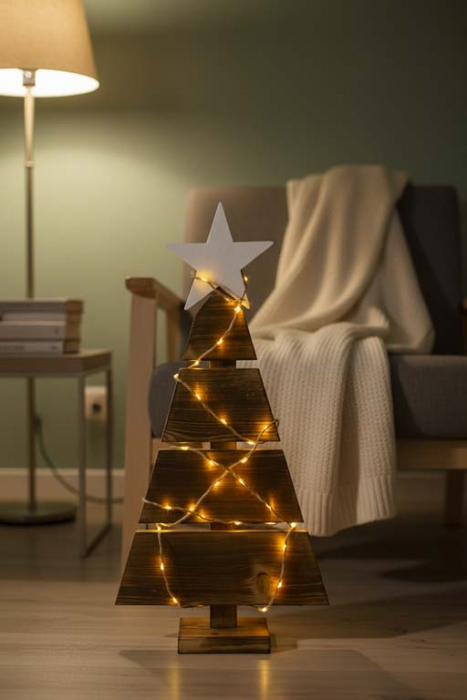 Rustikaler Tannenbaum aus Altholz – 58 cm hohe Weihnachtsdekoration mit LED-Beleuchtung und eleganter Stern-Spitze