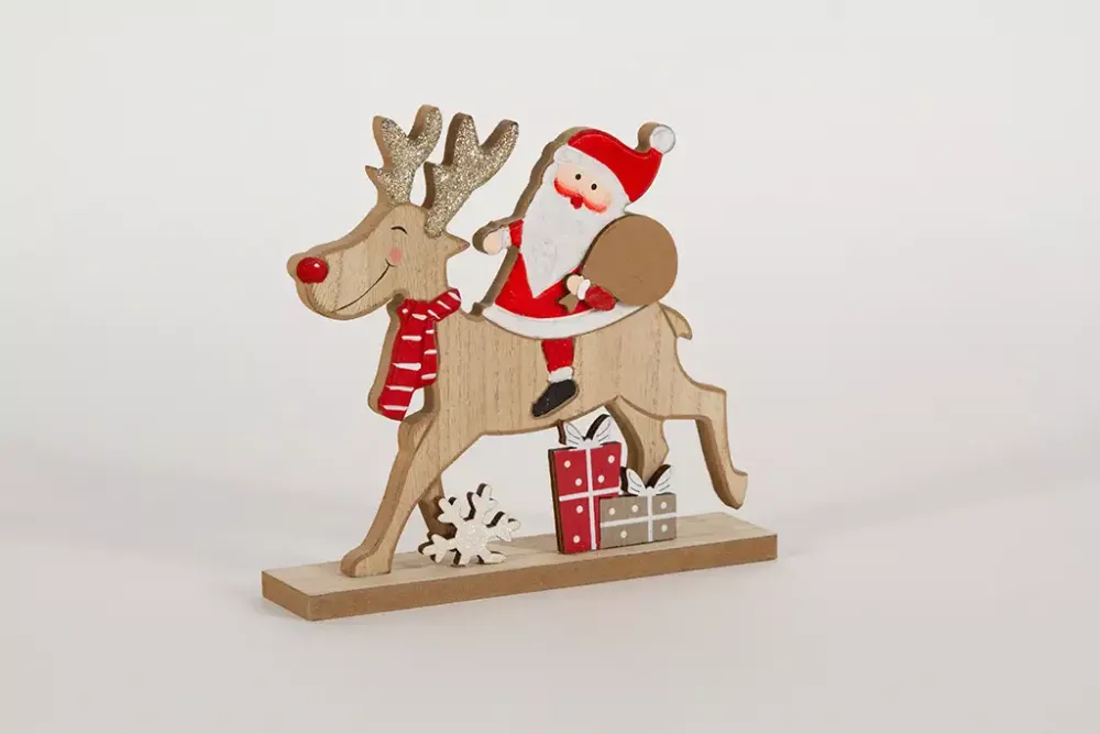 Liebevoll gestalteter Nikolaus auf Rentier – rustikale Holzfigur für Weihnachten