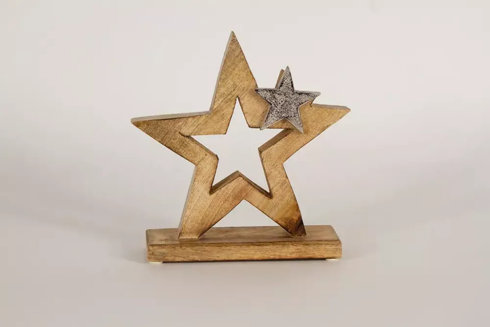 Stern aus Mangoholz mit glänzendem Metallstern – stilvolle Weihnachtsdekoration