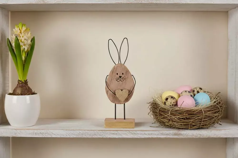 Hase aus Holz und Metall rosa
