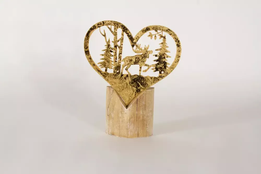 Winterwald aus goldenem Metall mit Hirschmotiv auf stabilem Holzständer – festliche Weihnachtsdekoration