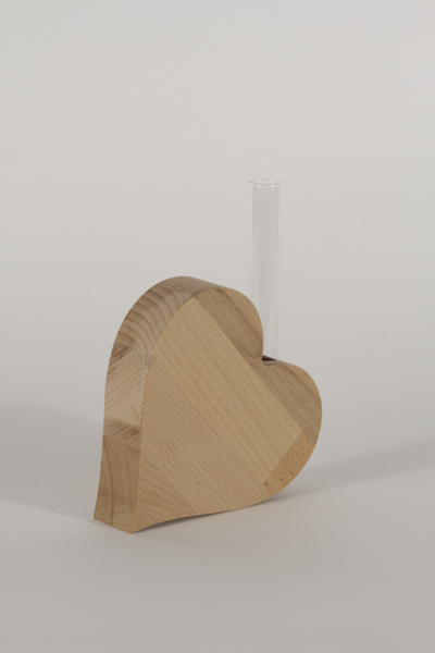 Herz aus Holz mit Glas