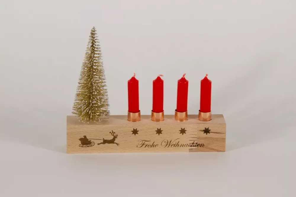 Kerzenständer Advent aus Buche Holz mit vier Kerzenhaltern festlich dekoriert