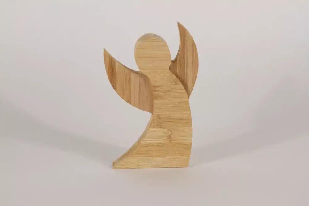 Engel aus Bambus Holz natürliche Dekoration