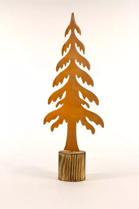 Rustikaler Edelrost Weihnachtsbaum aus Metall für Außenbereich