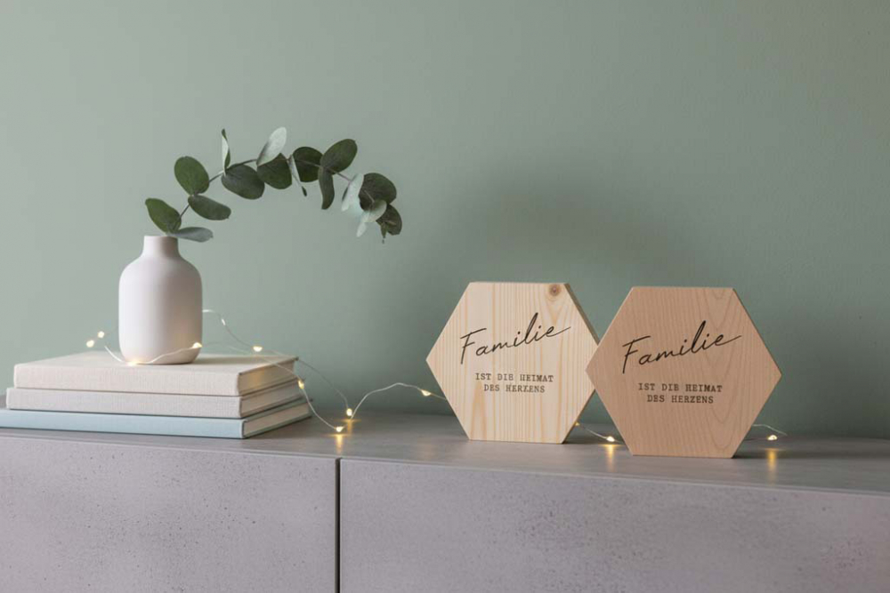 Holzbild Familie ist die Heimat 15cm