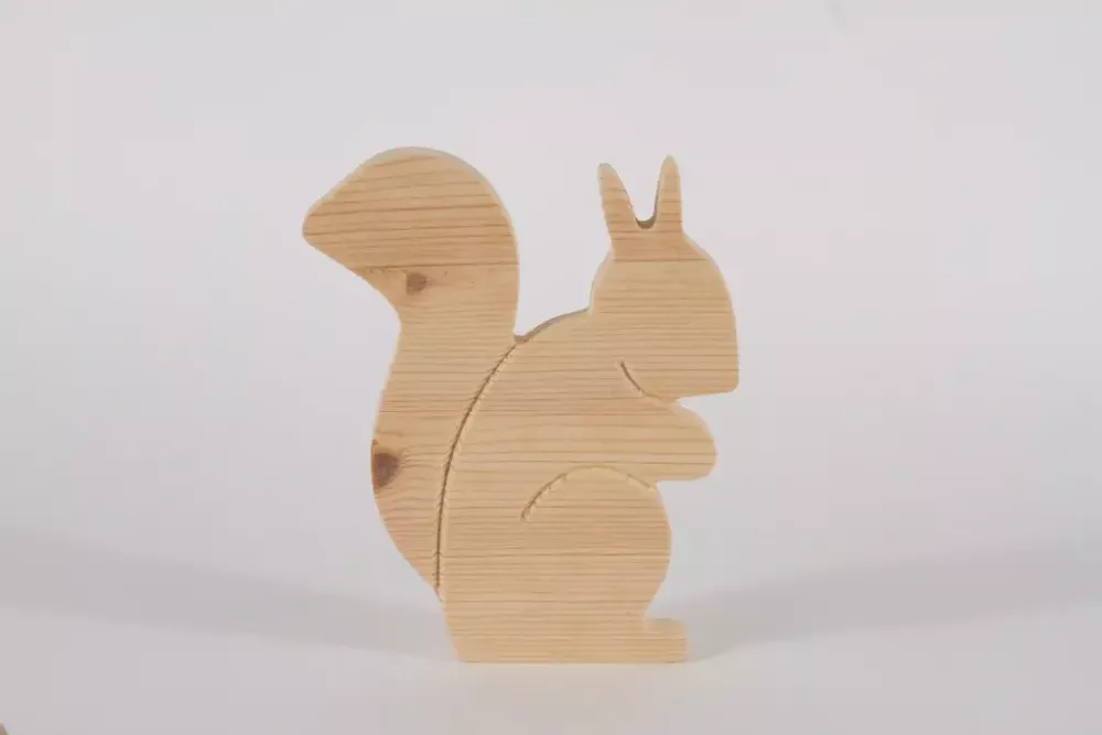 Eichhörnchen aus Holz Kiefer