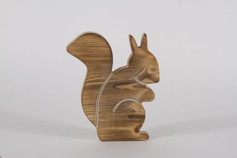 Eichhörnchen aus Holz Altholz