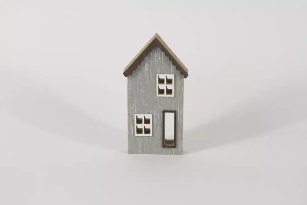 Haus aus Holz MDF Hellgrau 15 cm – dekoratives Wohnaccessoire