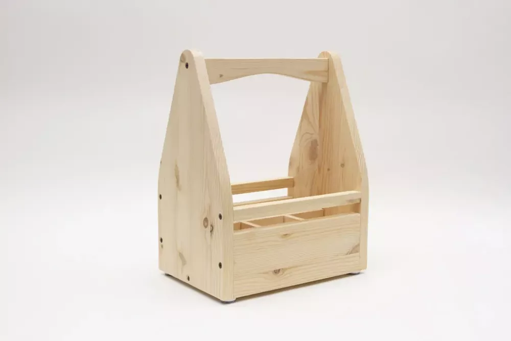 Rustikaler Bierträger aus Holz – praktischer Flaschenträger