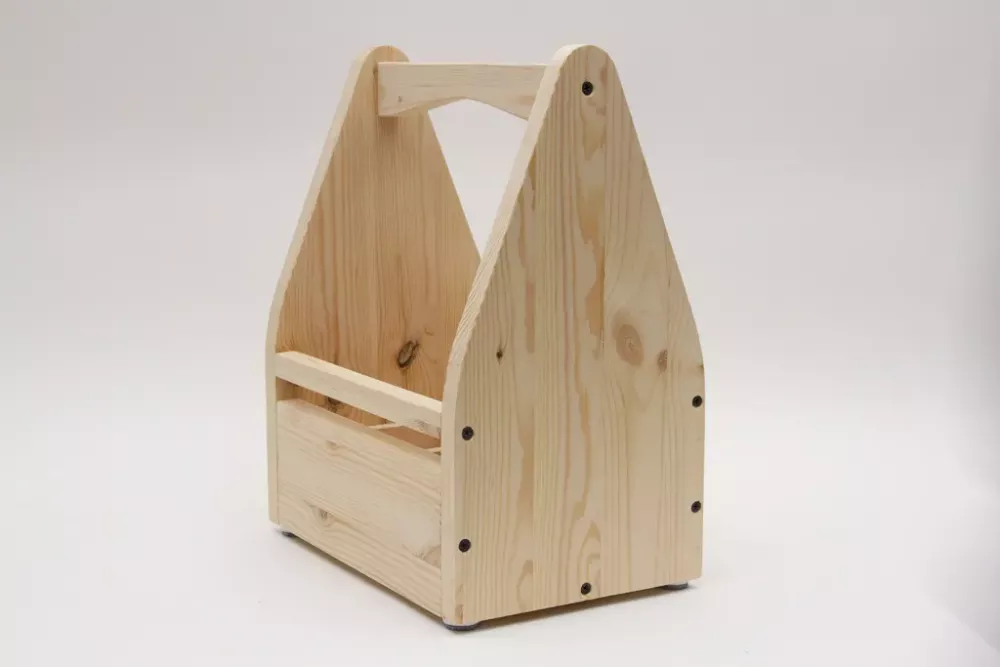 Rustikaler Bierträger aus Holz – praktischer Flaschenträger