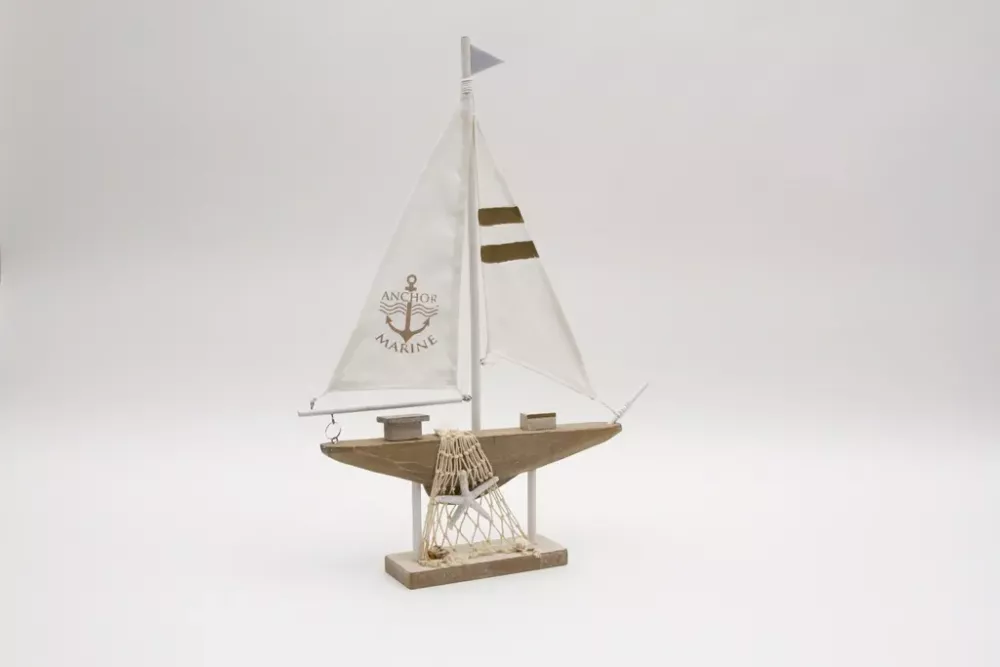 Segelboot aus Holz & Leinen natur – maritime Deko jetzt entdecken