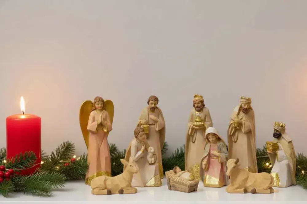 Komplettes 10-teiliges Polyresin Krippenset – hochwertige Weihnachtsdekoration für stilvolle Festtage, jetzt bestellen