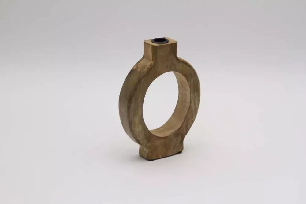 Moderne Dekovase aus Holz mit natürlicher Maserung und zeitlosem Stil