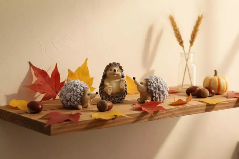 Igel Dekofigur liegend aus Kunststein – süße Tierdeko jetzt kaufen
