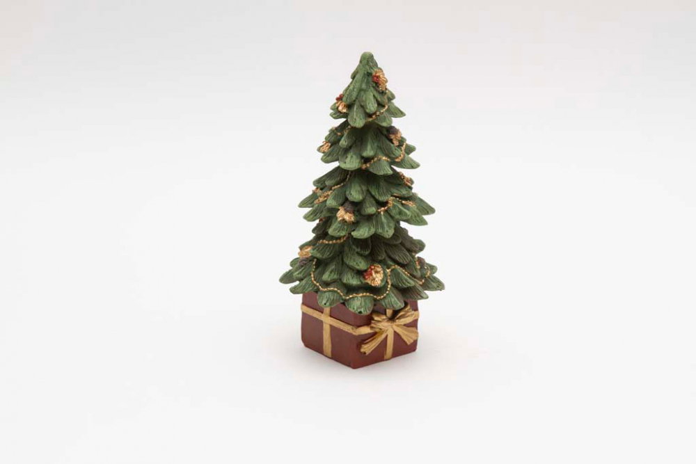 Weihnachtsbaum Figur aus Polyresin mit goldenen Details – stilvolle Deko kaufen