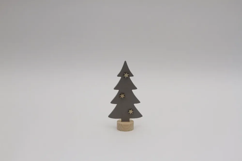 Handgefertigter Holz Tannenbaum für die Weihnachtszeit Grau